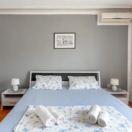 M&m - Zf Hvar Apartmán