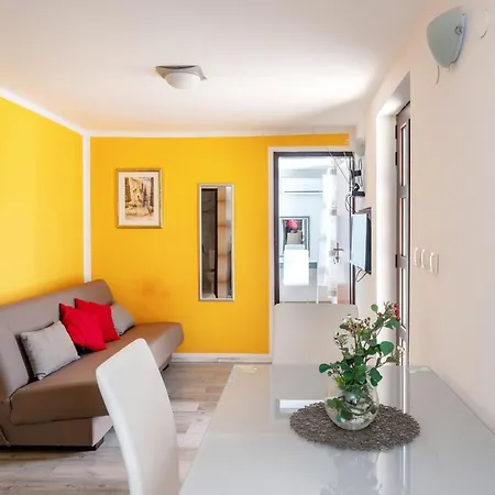 Apartment M&m - Zf Hvar