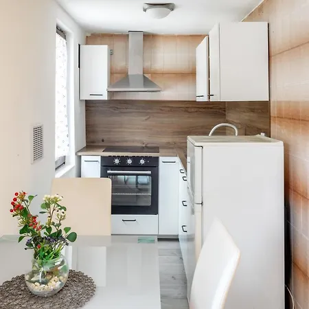Apartment M&m - Zf Hvar *