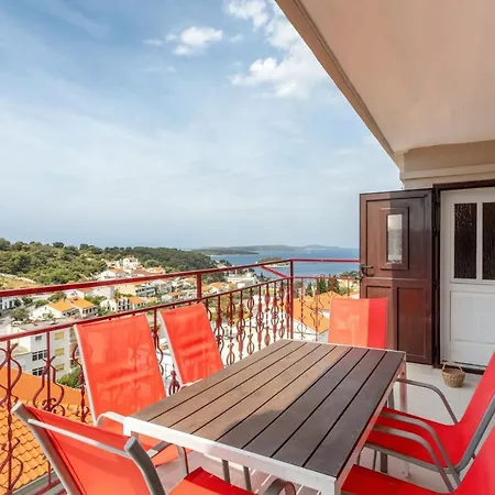 M&m - Zf Hvar Hvar Town