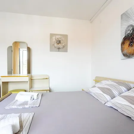 Apartment M&m - Zf Hvar