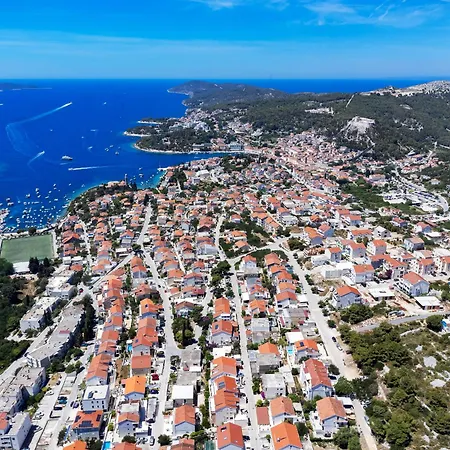 M&m - Zf Hvar Hvar Town