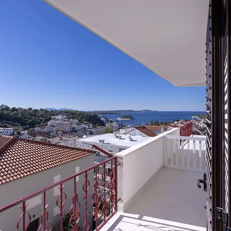 Apartment M&m - Zf Hvar *
