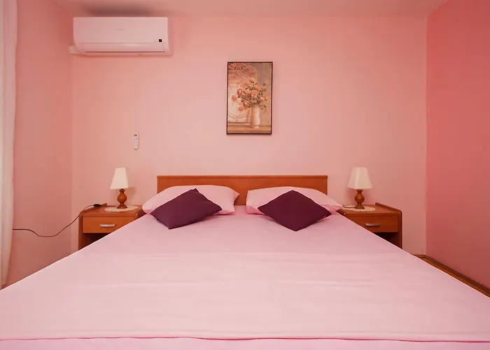 Apartment M&m - Zf Hvar *