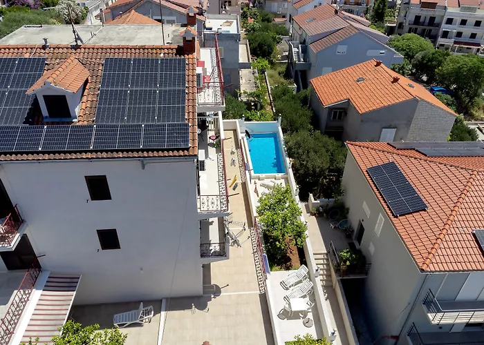 M&m - Zf Hvar