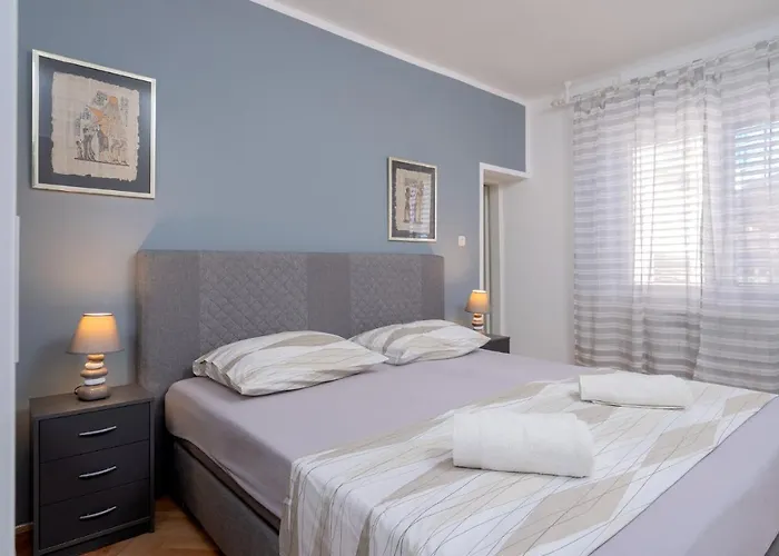 M&m - Zf Hvar شقة هفار