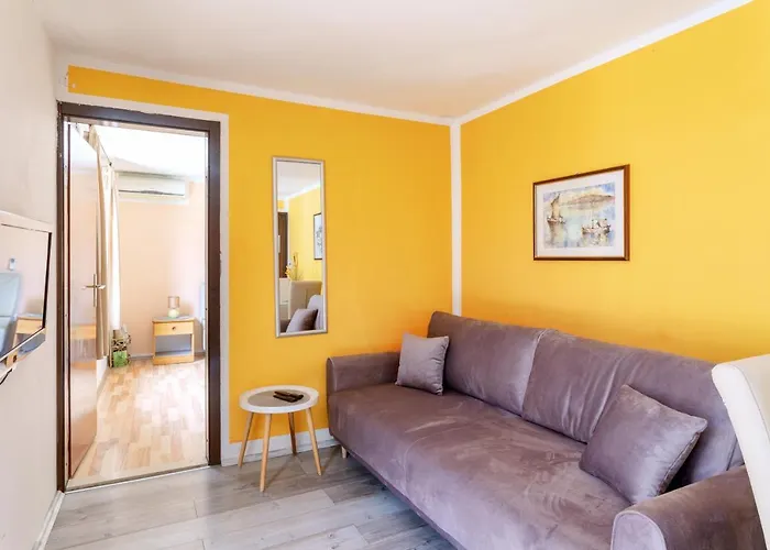 M&m - Zf Hvar شقة *