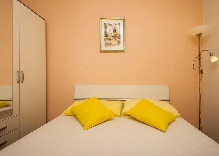 M&m - Zf Hvar شقة هفار