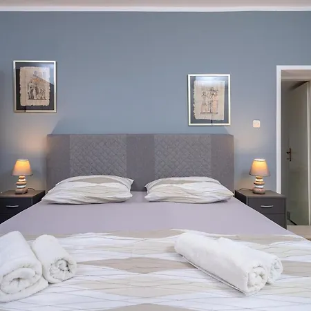 Apartman M&m - Zf Hvar *