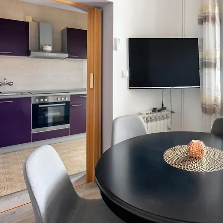 M&m - Zf Hvar Apartman *